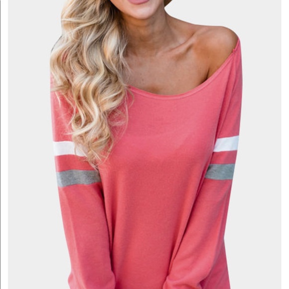 Gorgeous off shoulder top! - Picture 2 of 6